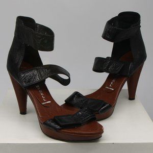 Jeffrey Campbell Ibiza heels 4” heel size 9, leather